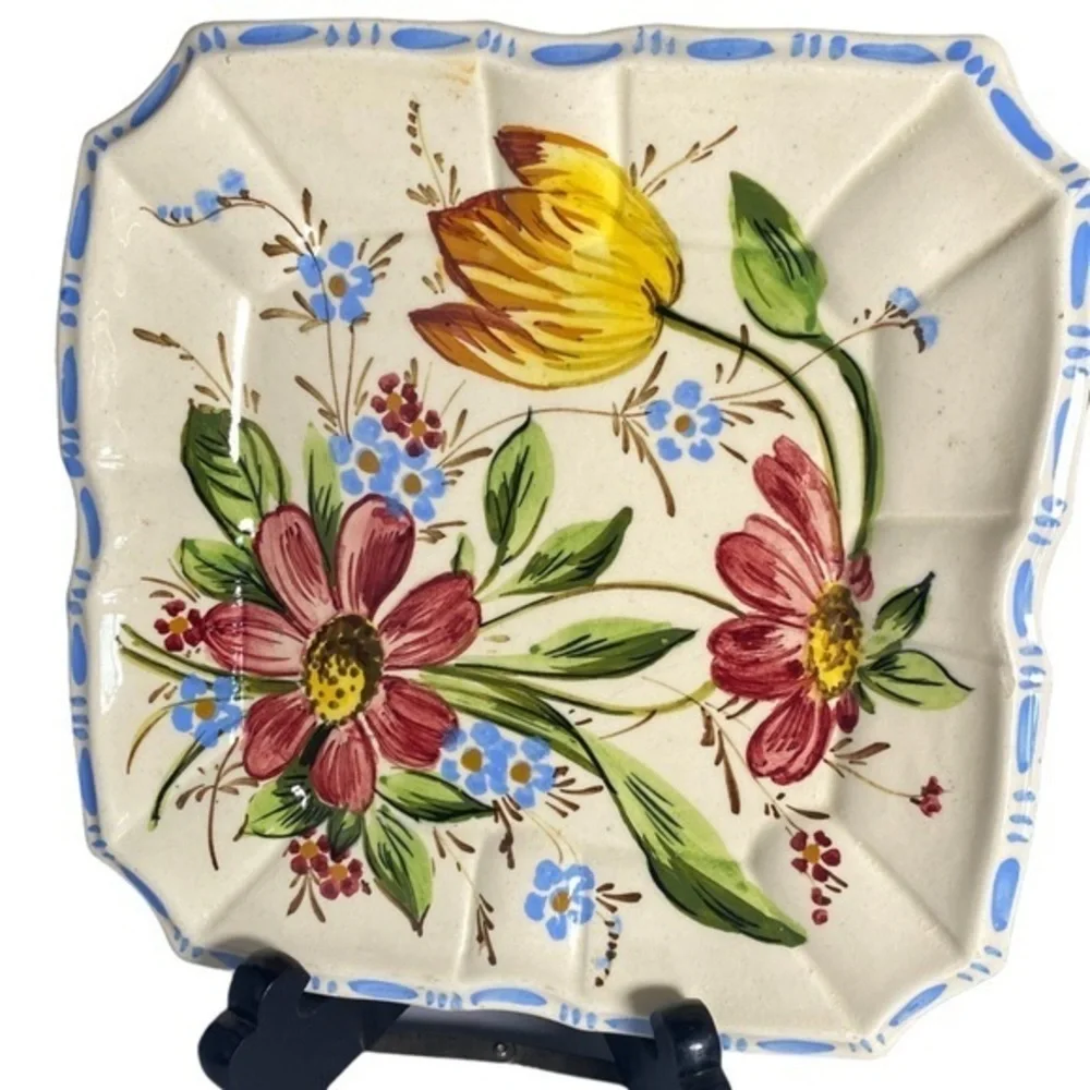 Made in Italy - pattern Renaisance Revival Falence Hand Painted Signed  Plates 4
